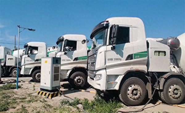 股票配资的公司行业门户 中国重卡迈向100%电动化，“这在能源动荡之际显得尤为关键”